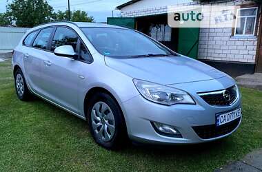 Універсал Opel Astra 2012 в Кам'янці