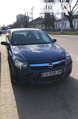 Хетчбек Opel Astra 2004 в Черкасах