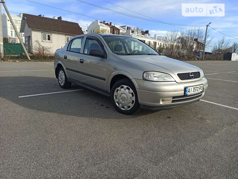 Седан Opel Astra 2008 в Киеве фото Седан Opel Astra 2008 в Киеве