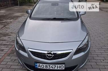 Хэтчбек Opel Astra 2010 в Ужгороде