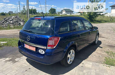 Универсал Opel Astra 2006 в Ровно