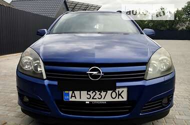 Універсал Opel Astra 2005 в Первомайську