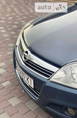 Универсал Opel Astra 2009 в Виннице