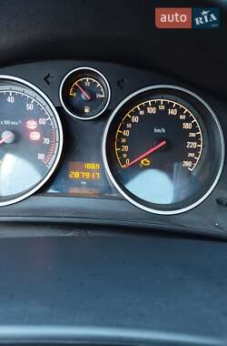 Универсал Opel Astra 2006 в 