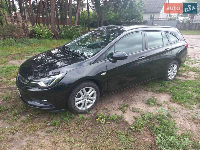 Універсал Opel Astra 2017 в Ромнах