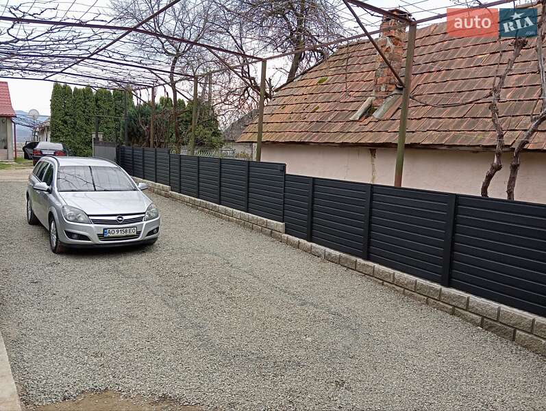 Универсал Opel Astra 2012 в Иршаве