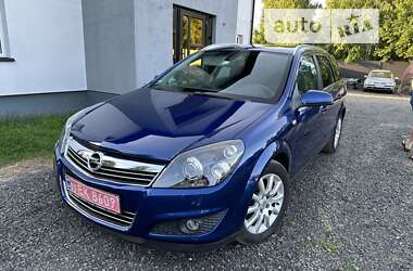 Універсал Opel Astra 2008 в Маневичах