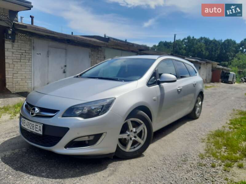 Opel Astra 2013