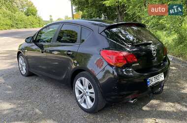 Хетчбек Opel Astra 2010 в Радивиліві