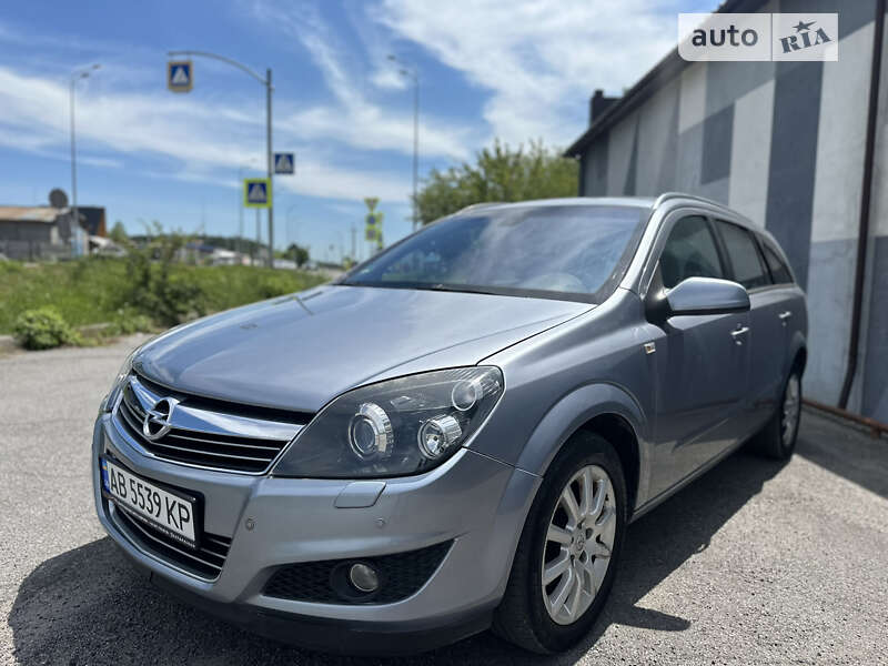 Универсал Opel Astra 2008 в Виннице