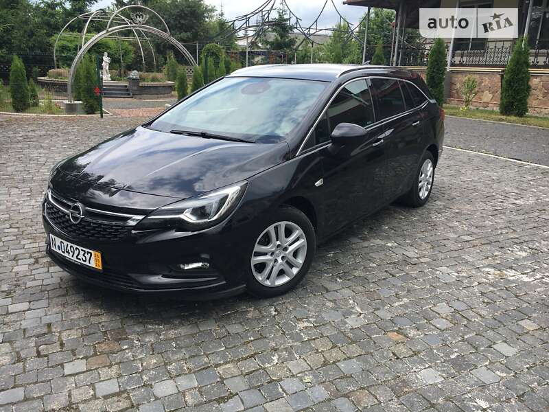 Універсал Opel Astra 2017 в Золочеві
