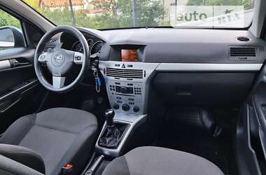 Универсал Opel Astra 2009 в Хмельницком