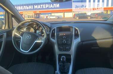 Универсал Opel Astra 2011 в Луцке