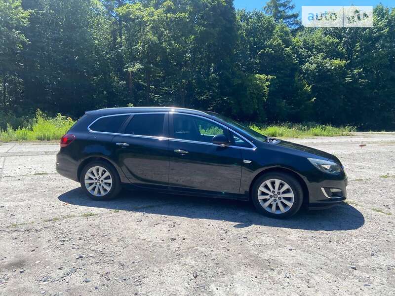 Opel Astra 2012