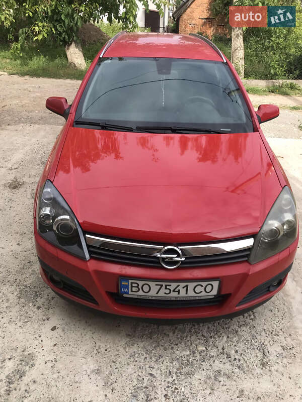 Универсал Opel Astra 2005 в Бучаче
