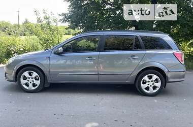 Универсал Opel Astra 2005 в Теофиполе