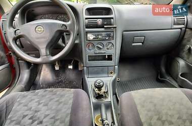 Хетчбек Opel Astra 1999 в 