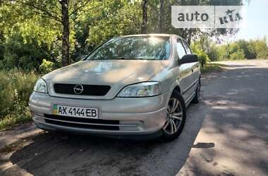 Седан Opel Astra 2007 в Краснограді