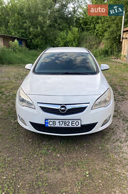 Универсал Opel Astra 2012 в 