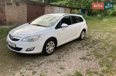 Универсал Opel Astra 2012 в 