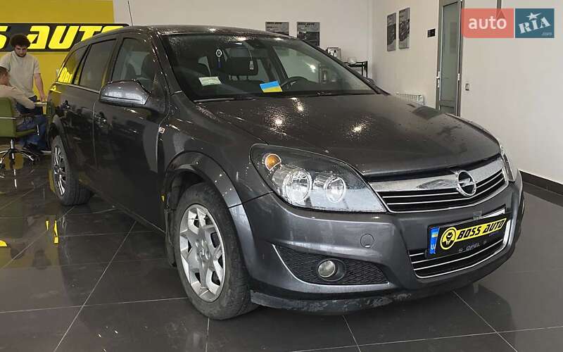 Універсал Opel Astra 2010 в 