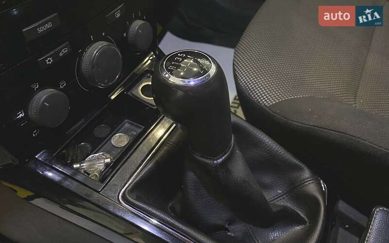 Универсал Opel Astra 2010 в Шептицькому