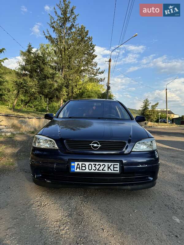 Хэтчбек Opel Astra 2001 в Могилев-Подольске