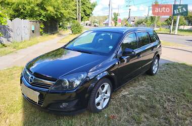 Универсал Opel Astra 2010 в 