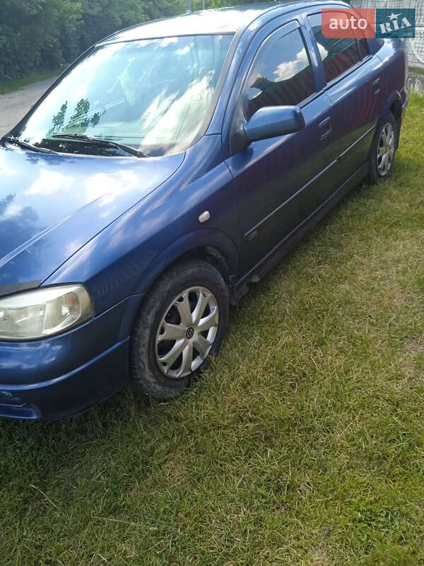 Седан Opel Astra 2002 в Шумске фото 2 Седан Opel Astra 2002 в Шумске