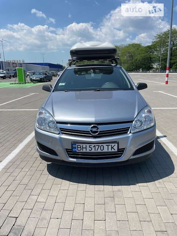 Хэтчбек Opel Astra 2008 в Одессе