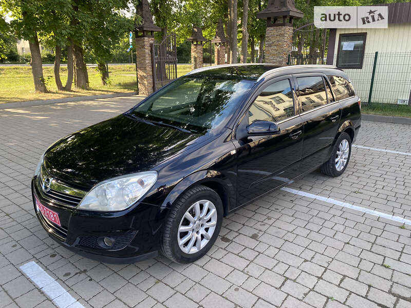 Универсал Opel Astra 2007 в Стрые