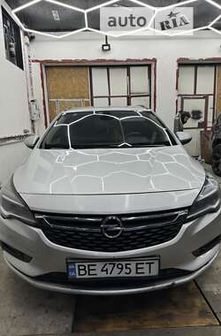 Универсал Opel Astra 2017 в Николаеве