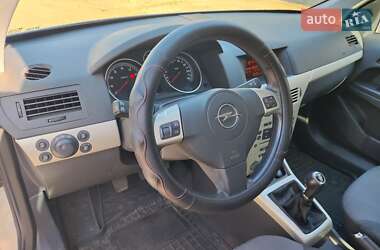 Универсал Opel Astra 2007 в 