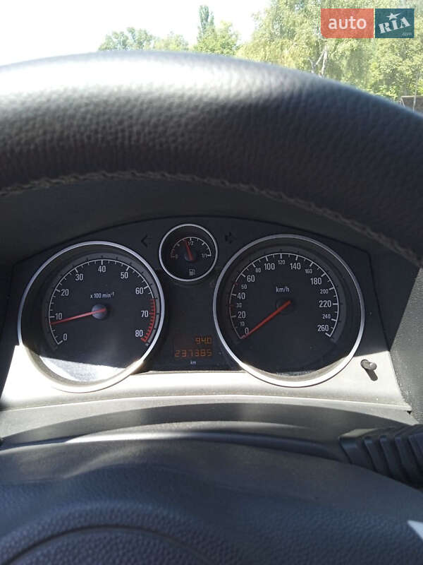 Універсал Opel Astra 2008 в Запоріжжі