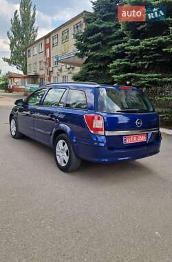 Универсал Opel Astra 2008 в 