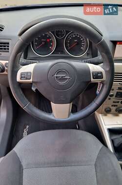 Универсал Opel Astra 2008 в 