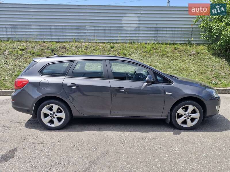 Універсал Opel Astra 2012 в Рівному фото 4 Універсал Opel Astra 2012 в Рівному