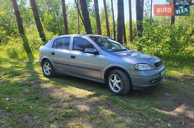 Хетчбек Opel Astra 2003 в 