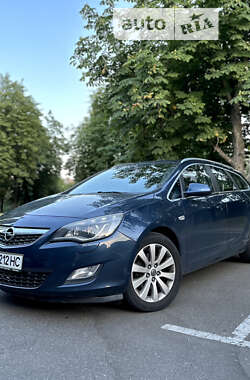 OPEL ASTRA 2012