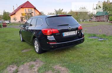 Універсал Opel Astra 2010 в Ратному