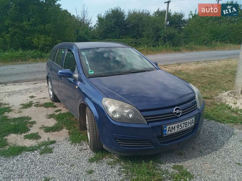 Універсал Opel Astra 2005 в Бердичеві