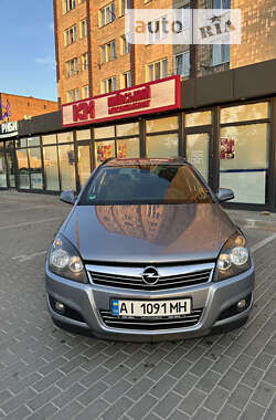 Универсал Opel Astra 2010 в Киеве