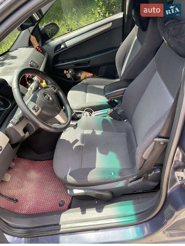 Универсал Opel Astra 2007 в Черновцах
