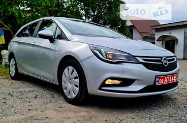 Універсал Opel Astra 2018 в Бердичеві