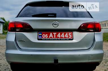 Універсал Opel Astra 2018 в Бердичеві