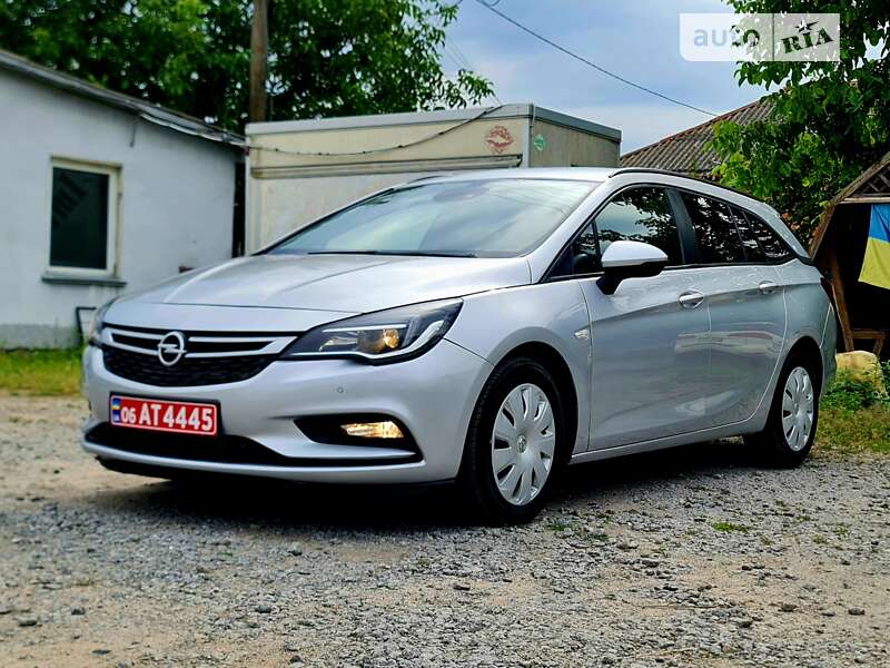 Універсал Opel Astra 2018 в Бердичеві