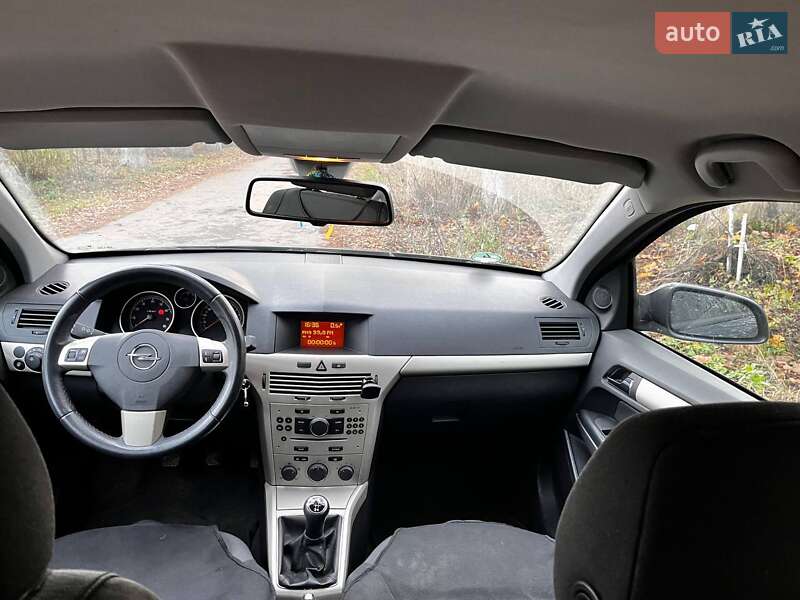 Хэтчбек Opel Astra 2007 в Виннице
