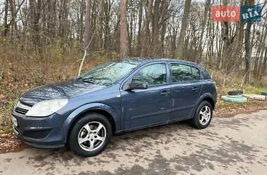 Хэтчбек Opel Astra 2007 в 