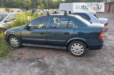 Седан Opel Astra 2004 в Києві