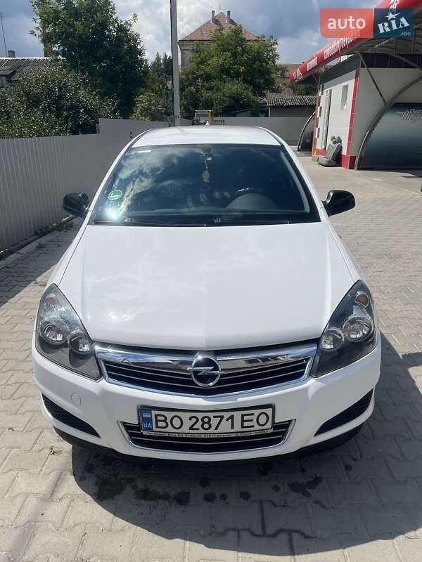 Универсал Opel Astra 2009 в 